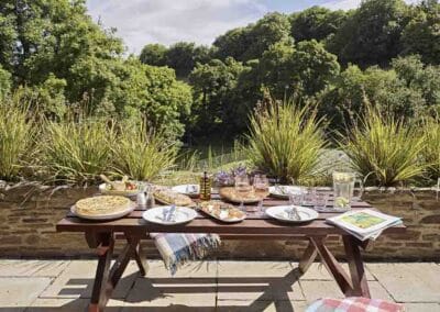 Marristow Cottage Garden Table